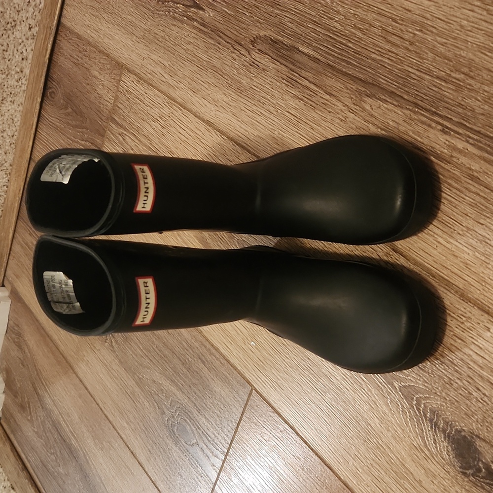 Black Hunter boots